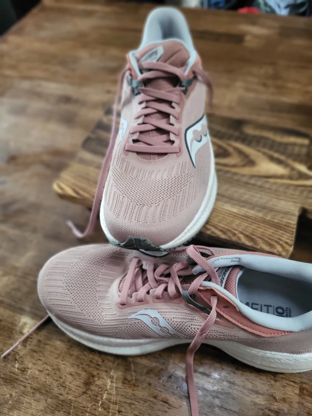 Saucony Women's Dusty Pink Running Shoes